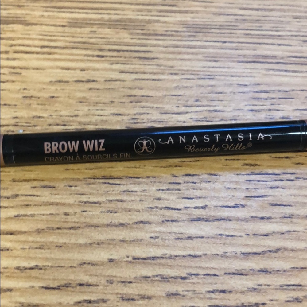 Anastasia Beverly Hills Brow Wiz